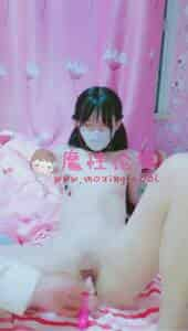 青春无敌美少女『咬一口幼萝』嫩鲍粉红 大合集[nysQv/23V/14G]插图