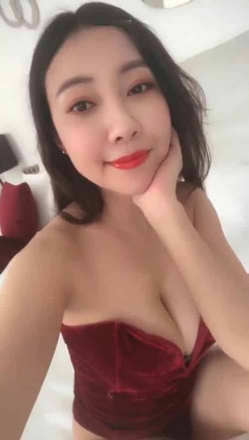 极品爆乳女神松果儿大尺度福利视频1V插图