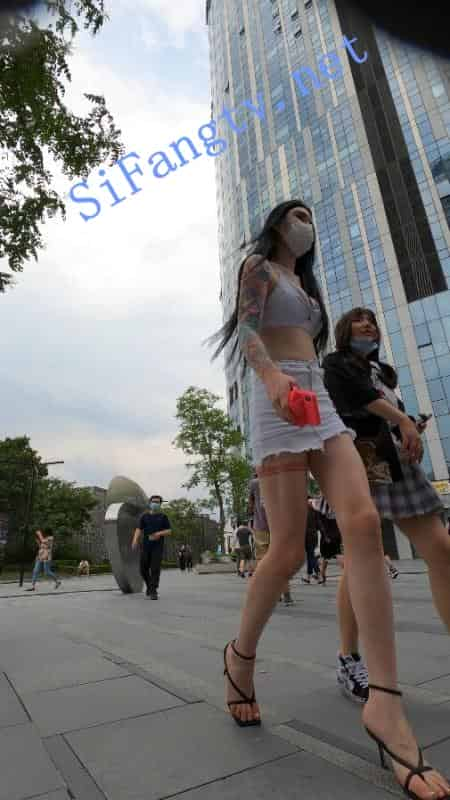 [首发CD]名门夜宴2020街拍系列06-身高180+腿环纹身骚丁美女插图