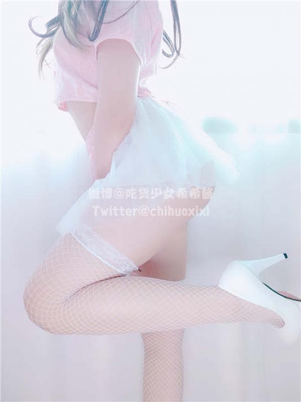 吃货少女希希酱-超短旗袍与白丝网袜高跟鞋[17P+2V/247MB]插图