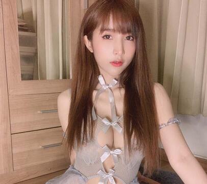 「Onlyfans」巨乳网红Aom_yumi最新合集[28V/365P/1.95G]插图